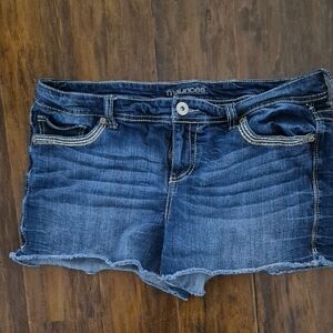 Maurices Denim Shorts Size 13/14